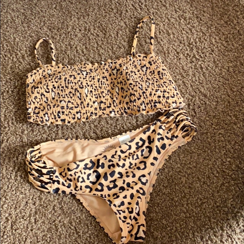 Bathing suit